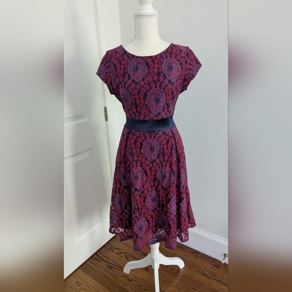 Miusol  Floral Lace Contrast Purple Red Lace Over A Blue Lining, Sz. M - Picture 1 of 7
